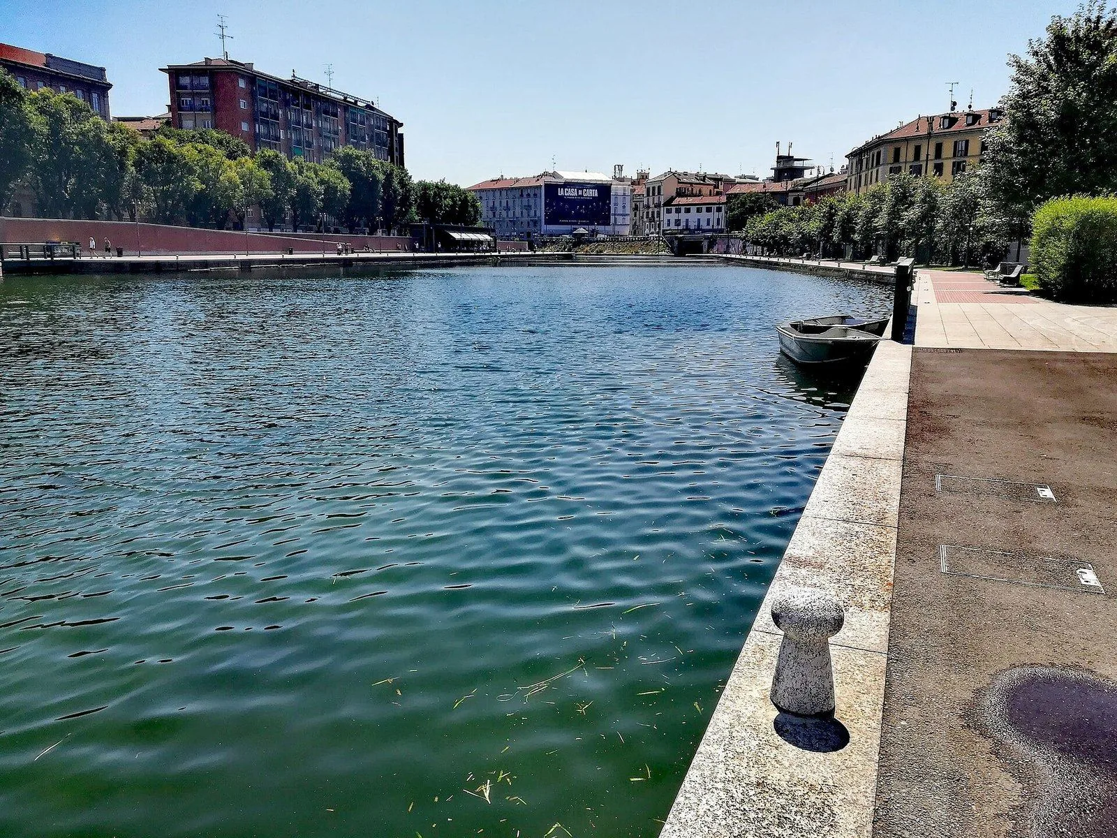La Darsena di Milano vista dall'alzaia